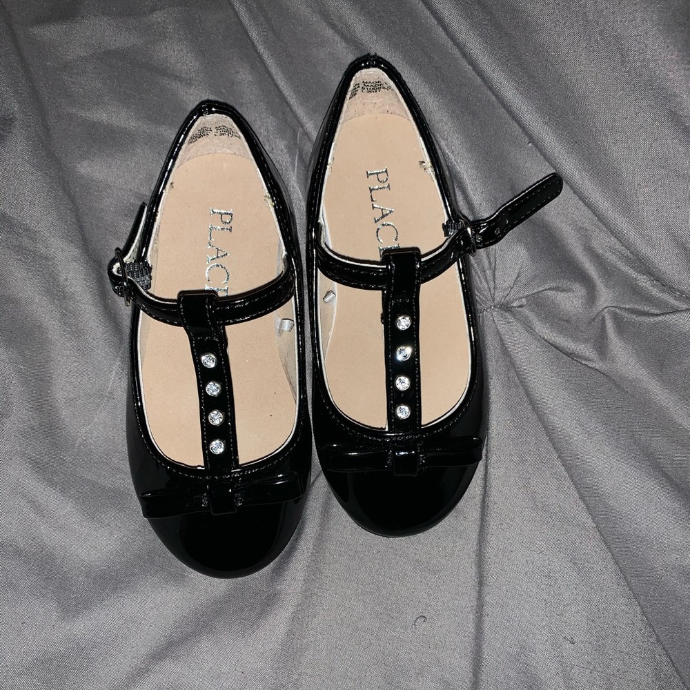 NWOT The Children’s Place toddler dress shoes